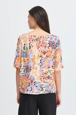 Blouse with short sleeve