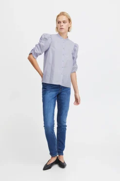 Blouse with short sleeve