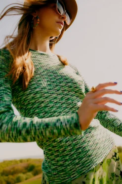 Knitted pullover