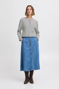 Long sleeved T-shirt